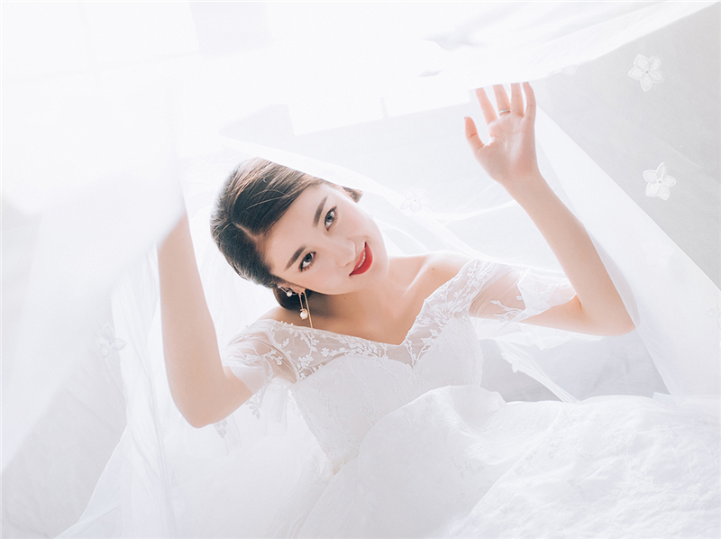 润尚美妆造型,新娘跟妆,时尚新娘造型,婚礼造型,新娘试妆照