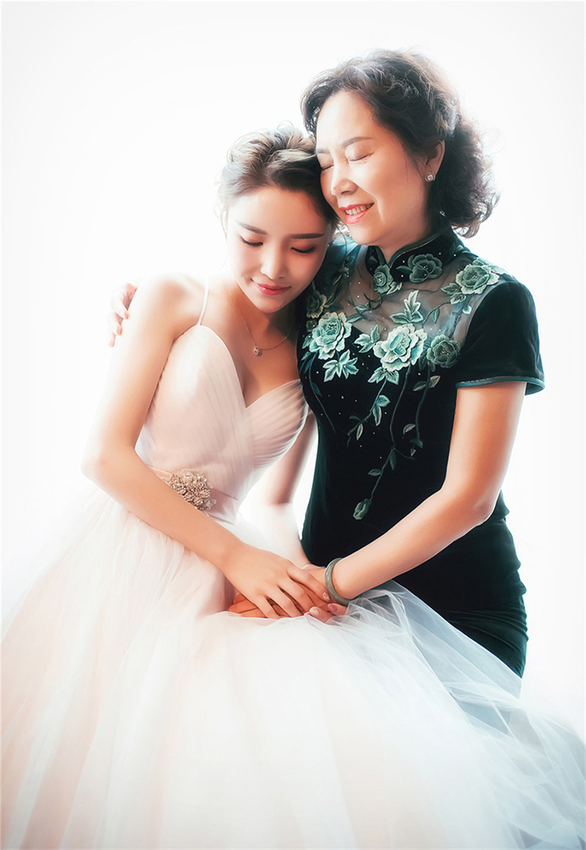 润尚美妆造型,新娘跟妆,时尚新娘造型,婚礼造型