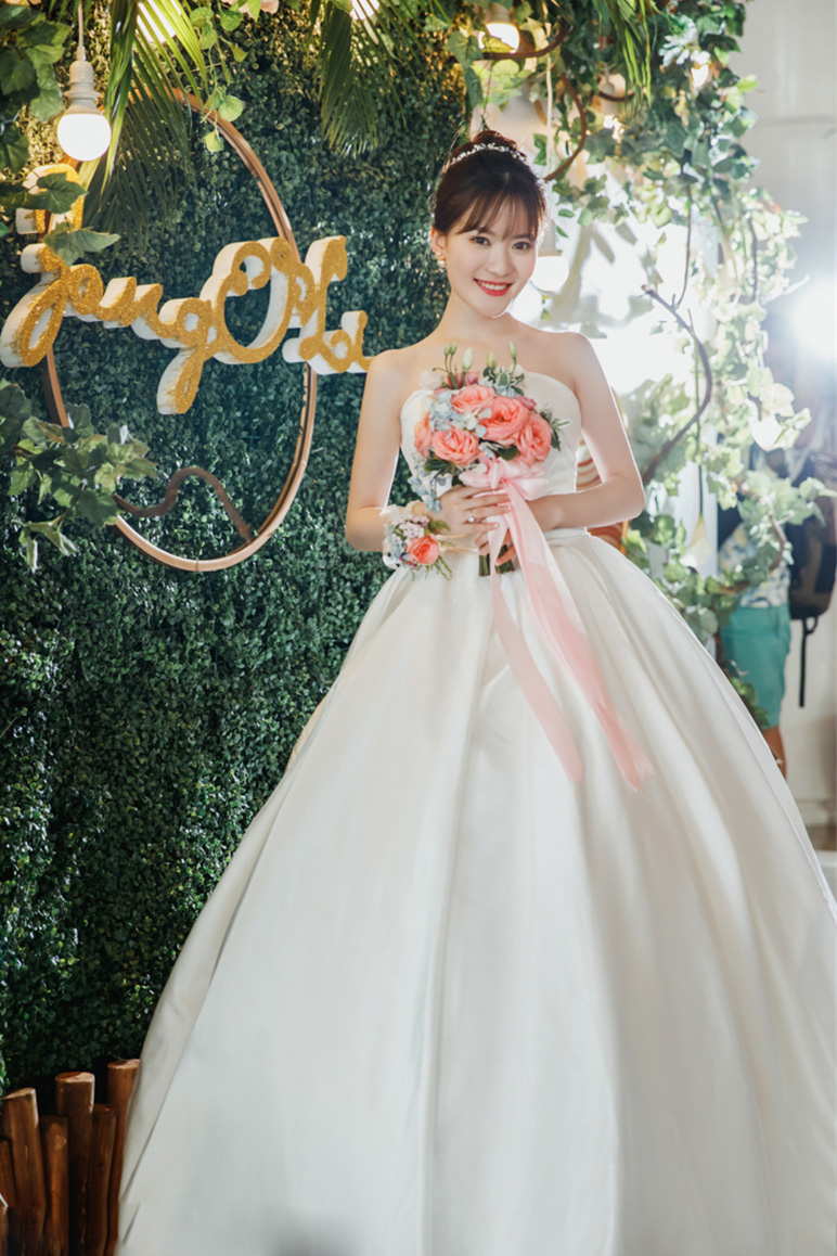 润尚美妆造型,新娘跟妆,时尚新娘造型,婚礼造型,试妆照